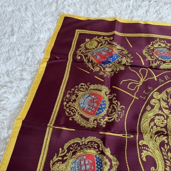 💎🔥Hermes silk scarf "LES ARMES DE PARIS 💎🔥 - Picture 5 of 11